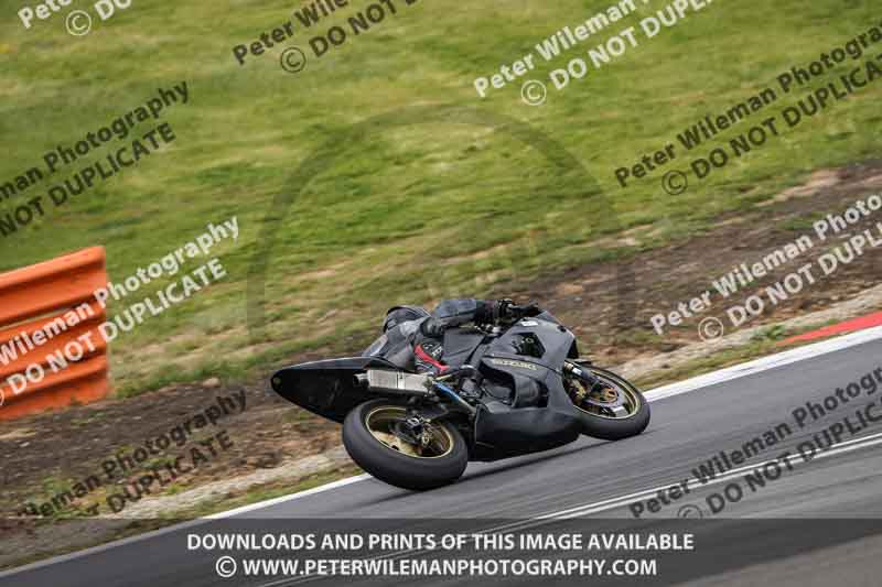 cadwell no limits trackday;cadwell park;cadwell park photographs;cadwell trackday photographs;enduro digital images;event digital images;eventdigitalimages;navarra;no limits trackdays;peter wileman photography;racing digital images;trackday digital images;trackday photos